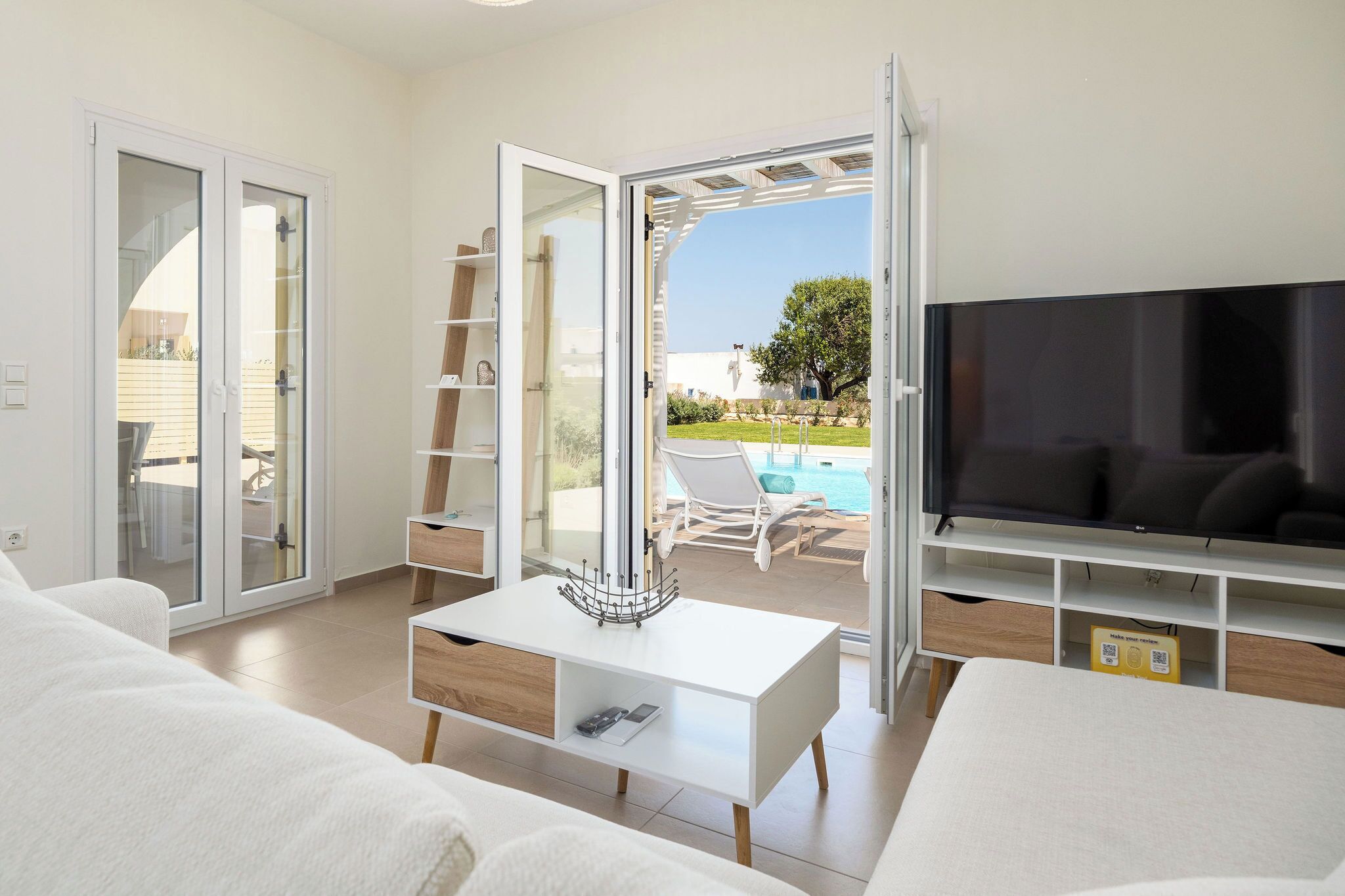 2 Bedroom Villa with Private Pool | Soundproofing, iron/ironing board, free WiFi