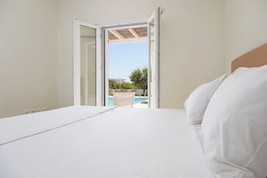 Superior 2 Bedroom Villa with Private Pool | 隔音、熨斗/熨衣板、免費無線上網
