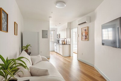 Cozy Stay near Fishtown & City Center