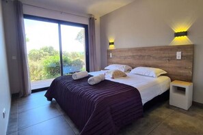 2 quartos, ferros/tábuas de passar roupa, Wi-Fi, roupa de cama