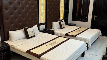 Quarto casal ou duplo família, vista para a praia | Wi-Fi de cortesia