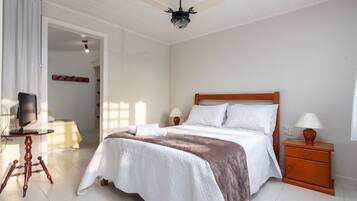 Casa, 3 quartos, ar-condicionado | 3 quartos, individualmente decorados, individualmente mobiliados
