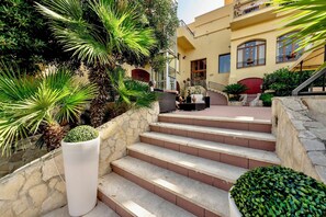 Front of property - Hotiday San Vito Lo Capo (San Vito Lo Capo)