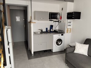 Interior - Apartment with terrace in Saint-Jean-de-Monts, 1.5 km from the beach (Saint-Jean-de-Monts)