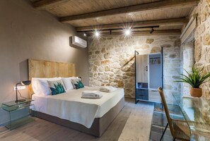 1 bedroom, in-room safe, soundproofing, iron/ironing board
