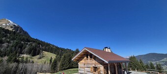 Chalet d'altitude à Manigod - authentic charm & modern comfort