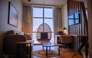 Phòng Suite (Allure) | Khu phòng khách
