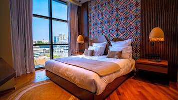 Suite (Allure) | 1 chambre, coffres-forts dans les chambres, bureau