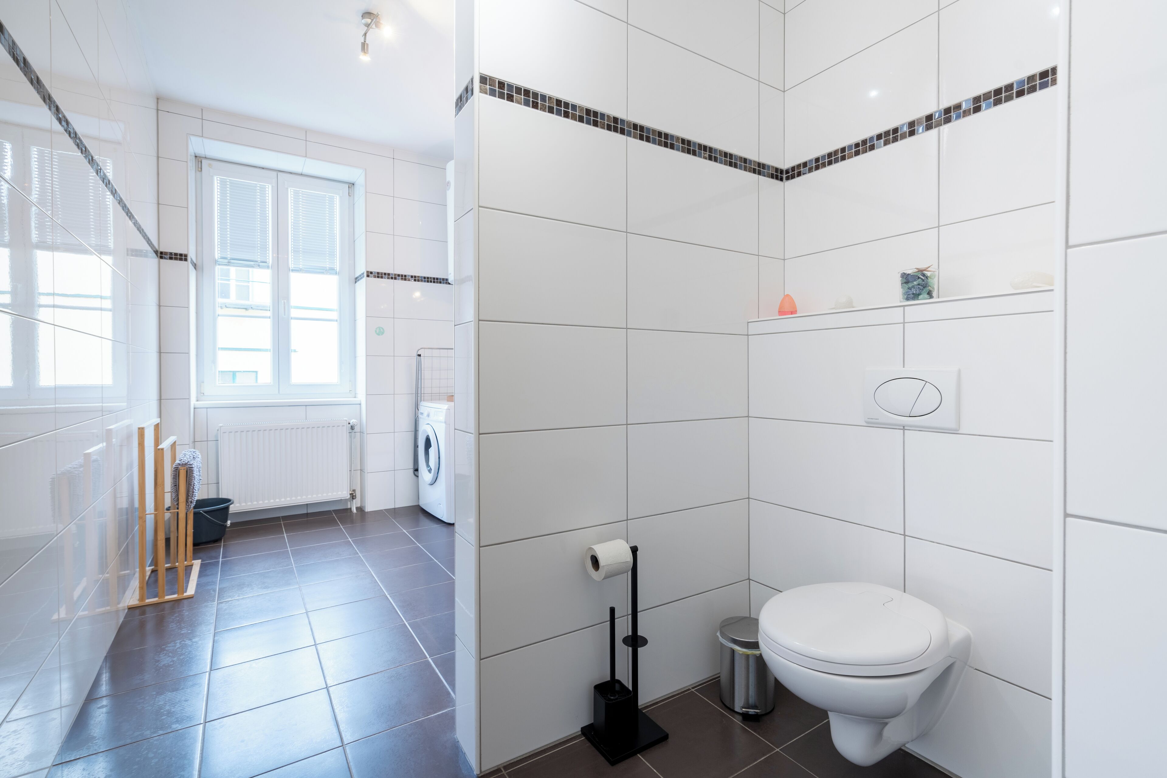 Superior-Apartment, 2 Schlafzimmer, Balkon, Bergblick | Badezimmer | Dusche, kostenlose Toilettenartikel, Haartrockner, Bademäntel