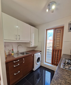 Microwave, oven, stovetop, dishwasher