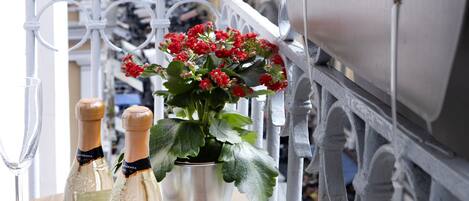 Deluxe Quadruple Room, Balcony, City View | Balcony