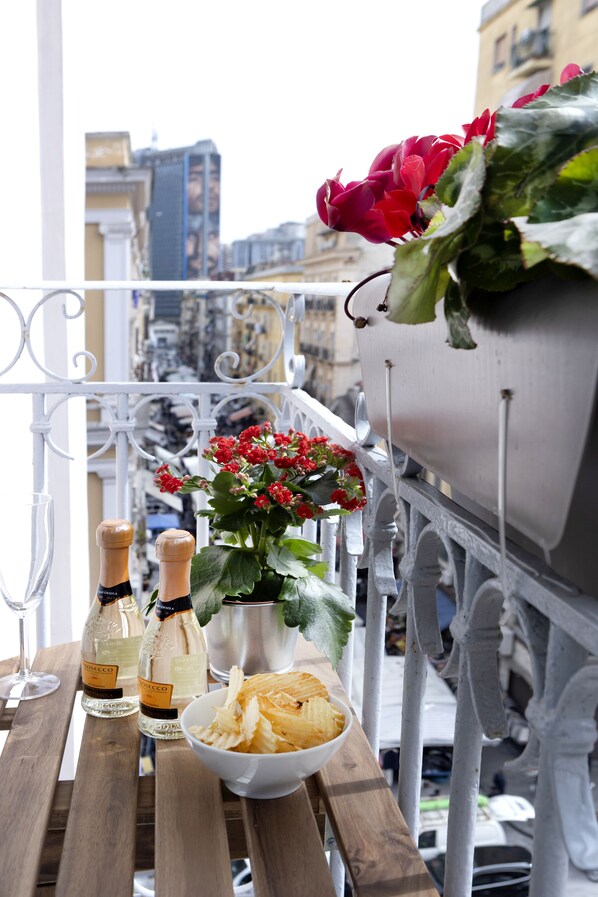 Deluxe Quadruple Room, Balcony, City View | Balcony