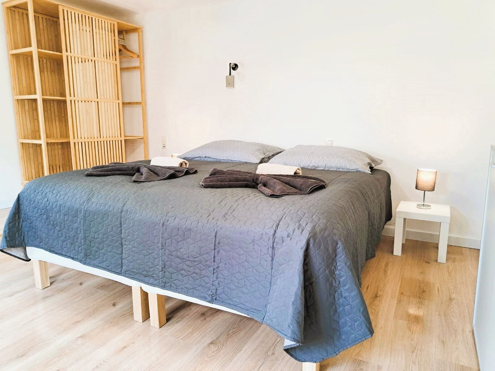 Standard-Apartment, 1 Schlafzimmer, Küche, Stadtblick | Laptopgeeigneter Arbeitsplatz, schallisolierte Zimmer