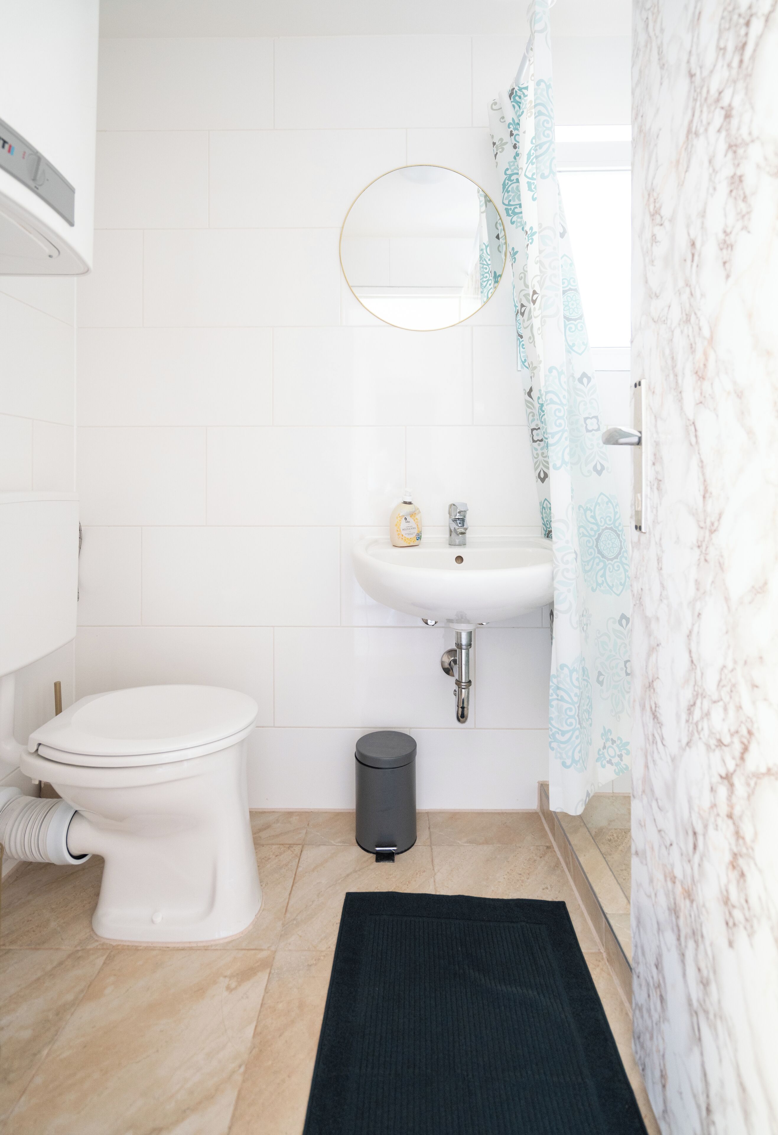 Leilighet – superior, 2 soverom, ikke-røyk, kjøkken | Bad | Dusj, hårføner, håndklær og såpe