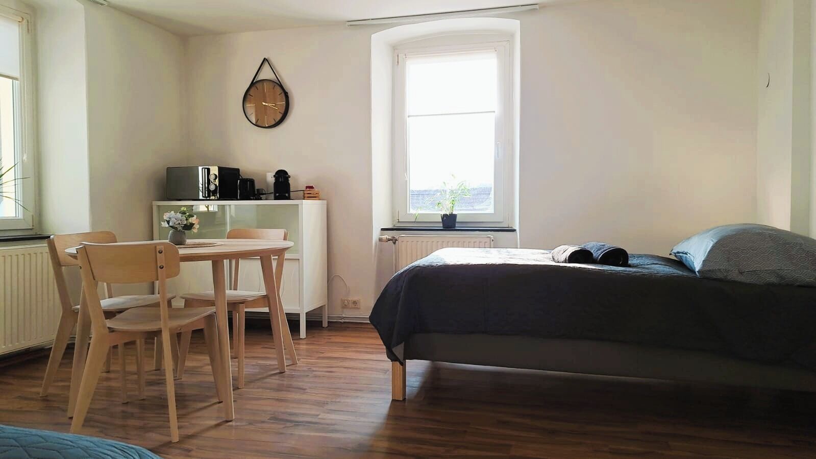 Comfort Apartment, 3 Twin Beds, Kitchen, Garden View | Laptop workspace, soundproofing, iron/ironing board, free WiFi