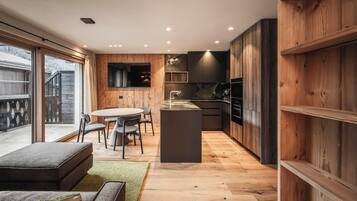 Luxury Apartment, Mountain View (GIOIA) | 1 kamar tidur, seprai katun Mesir, dan seprai premium