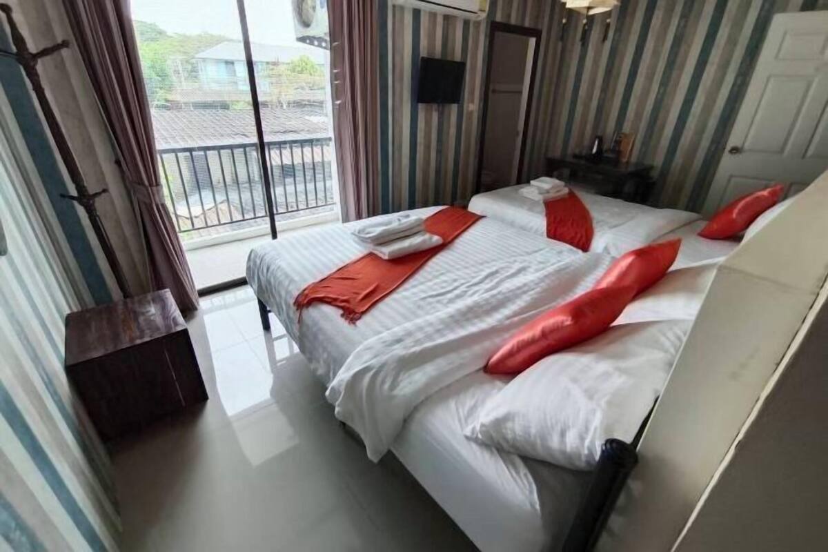 Hochwertige Bettwaren, kostenloses WLAN, Bettwäsche