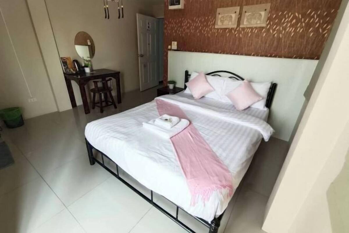 Hochwertige Bettwaren, kostenloses WLAN, Bettwäsche