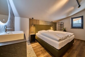 Deluxe Apartment, Balcony | Room amenity - MiLa Apartments (Saalbach)