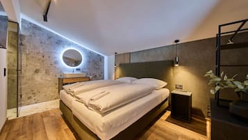 Deluxe Apartment, Balcony | Room amenity