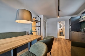 Classic Apartment, Balcony, Courtyard View - MiLa Apartments (Saalbach)