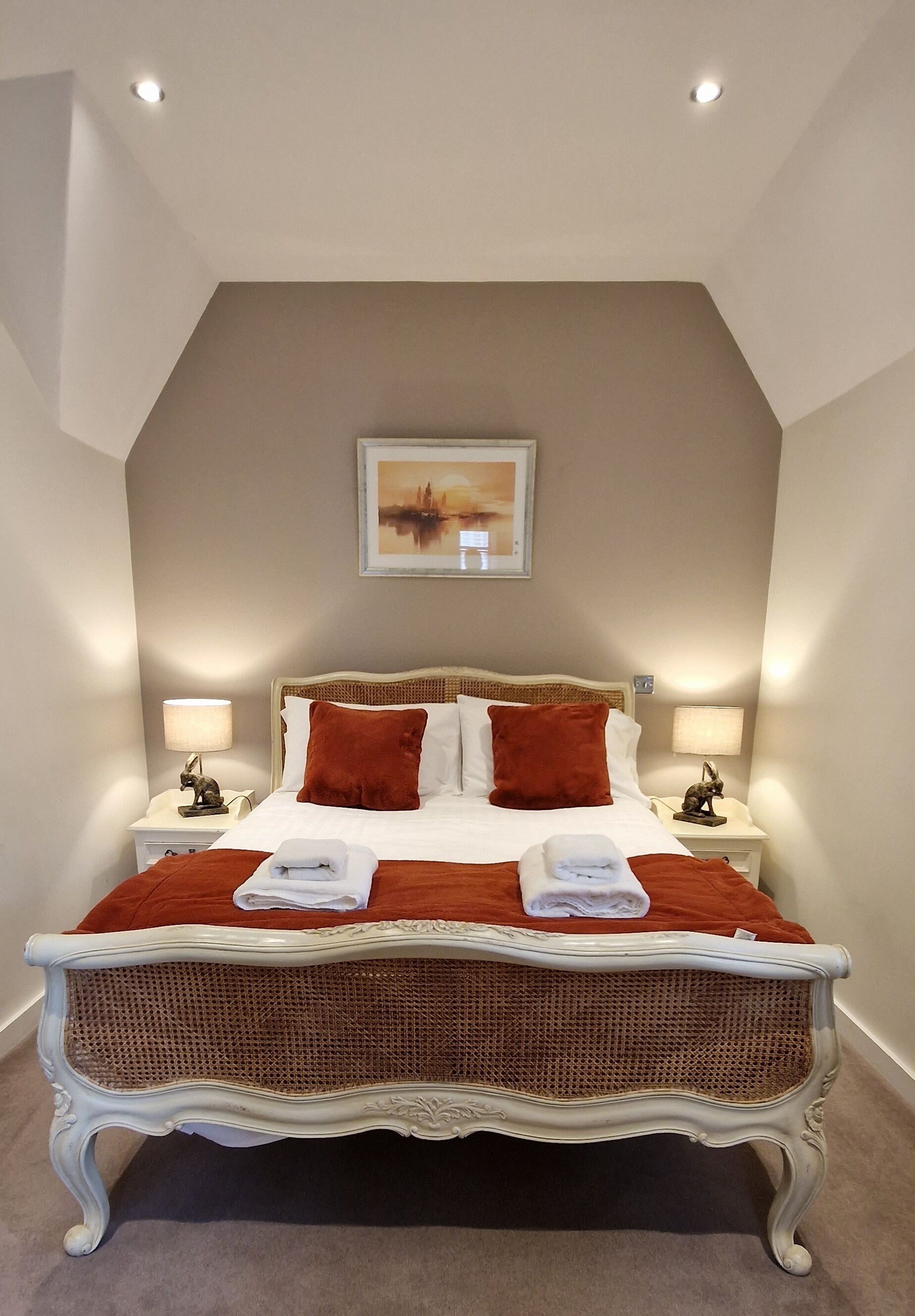 1 bedroom, desk, iron/ironing board, travel cot