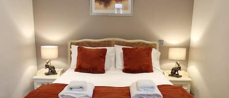 1 bedroom, desk, iron/ironing board, travel cot