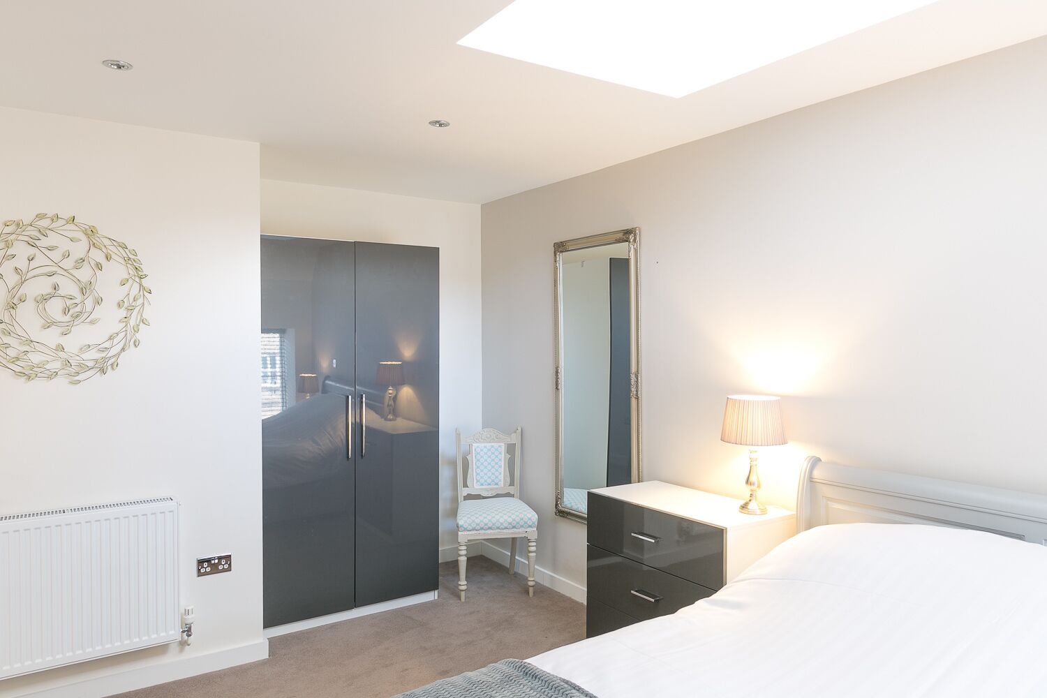 1 bedroom, desk, iron/ironing board, travel cot