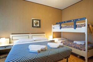 3 bedrooms, free WiFi, bed sheets