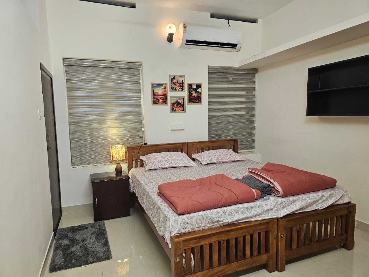 3 makuuhuonetta, silitysrauta/-lauta, Wi-Fi, vuodevaatteet