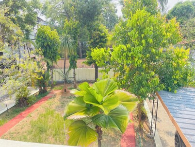 Charming 3-bedroom villa with WiFi, AC in fabulous Thiruvananthapuram