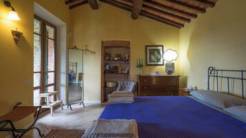 Fer et planche Ă repasser, Wi-Fi, draps fournis