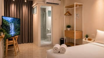 Deluxe Double Room | Free WiFi, bed sheets