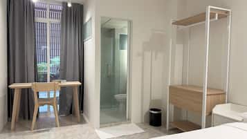 Deluxe Double Room | 2 bedrooms, free WiFi, bed sheets