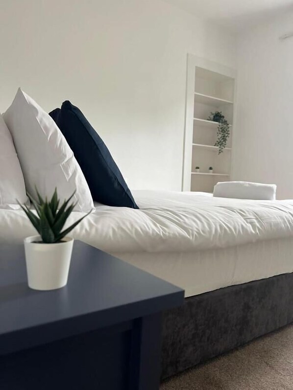 4 bedrooms, iron/ironing board, WiFi - 4 Bedroom House - Tranent (Tranent)