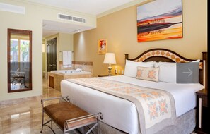 1 bedroom, iron/ironing board, WiFi, bed sheets - 1 bedroom suite available in a stylish  boutique hotel in Cabo San Lucas. (Cabo San Lucas)