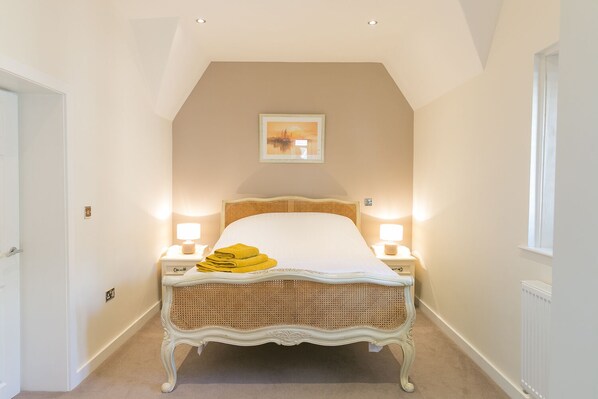 1 bedroom, desk, iron/ironing board, travel cot