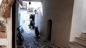 Exterior - Castellino Naxos (Naxos)