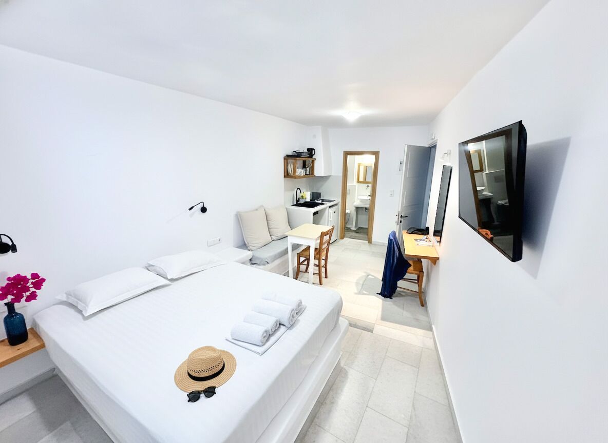 雙人房, 露台, 海景 | 書桌、手提電腦工作空間、遮光窗簾/窗簾、熨斗/熨衫板