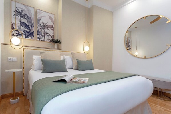 1 habitación, tabla de planchar con plancha, wifi y ropa de cama