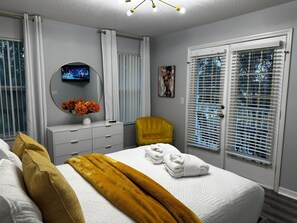 4 bedrooms, desk, iron/ironing board, travel cot