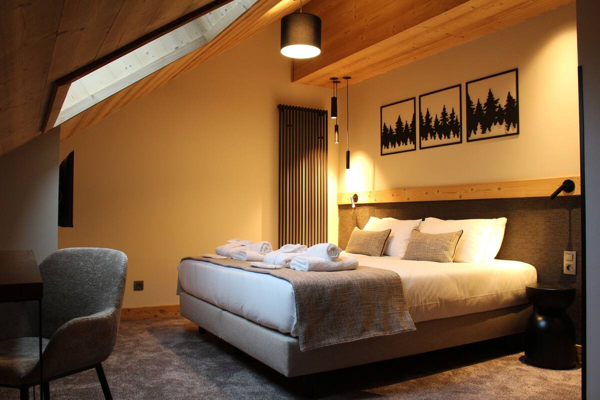 Comfort Apartment, 3 Bedrooms, Balcony | 1 bedroom, soundproofing, free WiFi, bed sheets