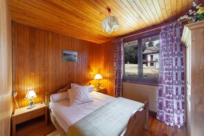 2 chambres, fer et planche à repasser, Wi-Fi gratuit