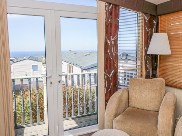 Interior - 21 Bay View (New Quay)