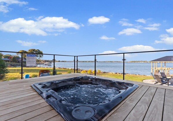 ラグジュアリー ハウス ベッド (複数台) (Circle Hollow) | テラス / パティオ