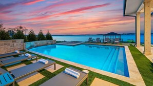 Luxury House, Multiple Beds (Circle Hollow) | Pool | Seasonal outdoor pool, a heated pool, pool umbrellas, pool loungers - Circle Hollow (Denver)