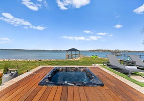Luxury House, Multiple Beds (Circle Hollow) | Terrace/patio