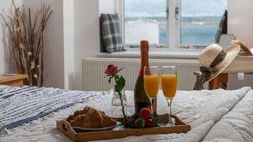 2 chambres, fer et planche Ă repasser, Wi-Fi gratuit, draps fournis