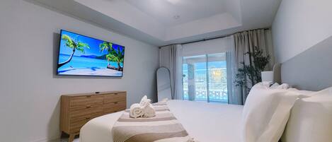 4 bedrooms, desk, iron/ironing board, travel cot