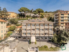 Front of property - Hotiday Room Collection - Varazze (Varazze)